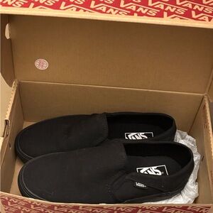 Vans Black Slip-On Flats with Classic Design